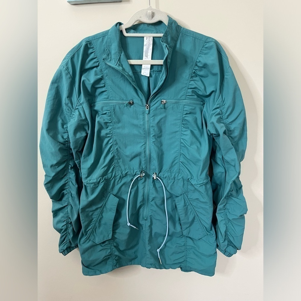 Fabletics Cinch Jacket Size Large Green